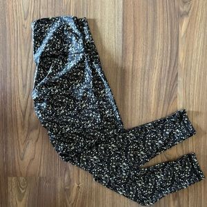 COPY - Lululemon gold sequin print leggings